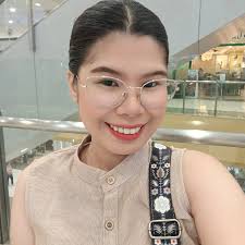 Vlync Breezy was live.