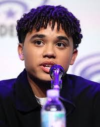 Ann Cottrell's Instagram, Twitter & Facebook