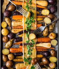 Raclette De Legumes Racines Sur Une Plaque Recipe Food Healthy Eating Raclette Party