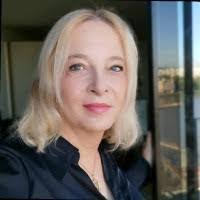 Isabella Buck's Instagram, Twitter & Facebook