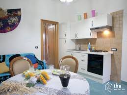 Al mattino serviamo una ricca colazione con prodotti freschi e dolci fatti in casa. Appartamento In Affitto In Una Casa A Ascea Iha 34008