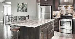 Cuisine Realisation 357 Armoires De Cuisine Style Transitionnel En Melamine Polyester Et Stratifie