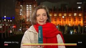 I'm diana i'm bad at bios, but good at art. Schaltgesprach Mit Diana Zimmermann Zdf Korrespondentin Zum Brexit Am 01 04 19 Youtube