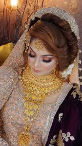 The hair looks very soft and smooth and gives a total voluminous look to the bride's hair. The Bridal Best Latest Hairstyle For Girls In 2021