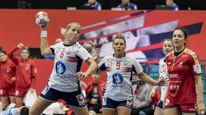 De la wikipedia, enciclopedia liberă. Video FranÅ£a Si Norvegia LuptÄ Pentru Aur In Finala Campionatului European De Handbal Feminin Cum S Au Incheiat Semifinalele Rusia A Invins Olanda