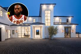 Lebron james just bought a second home in los angeles for $23 million—take a look inside. Lebron James Scores Second Los Angeles Mansion For 23m Mansion Global