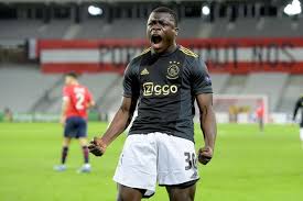 Ajax controlled possession throughout the first half but ten hag's created few chances. Ajax S Latest Star Has The Dream Of Playing For Manchester United But Raiola Could Take The Transfer London News Time