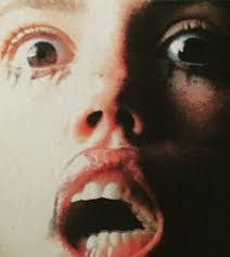 Laura Berson's Instagram, Twitter & Facebook