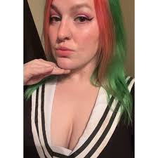 Mentioning bands and happy scary days