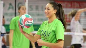 This is where volleyball, beach volleyball & snow volleyball fans come together. Michieletto E Una Giocatrice Della Futura Volley