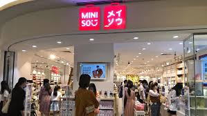 Muji, or mujirushi ryohin, is a japanese retail company which sells various minimalist home items, clothes, stationery, and more. Chinese Retailer Miniso Beats Uniqlo And Muji At Their Game Nikkei Asia