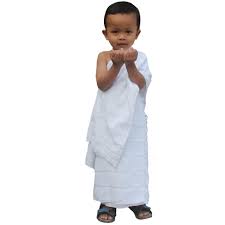 (sekilas tentang kain ihram) dalam pelaksanaan ibadah haji maupun umrah, memakai 2 lembar kain ihram (kain putih tanpa jahitan) adalah hal yang wajib. Tutorial Pakaian Ihram Anak Laki Laki Edukasi Lif Co Id
