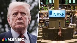 Christine Oldham's Instagram, Twitter & Facebook