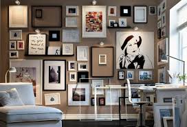 20 Coole Wanddeko Ideen Poster Und Bilder Effektvool In Szene Setzen Wandgestaltung Fotowand Ideen Wohnzimmerwand