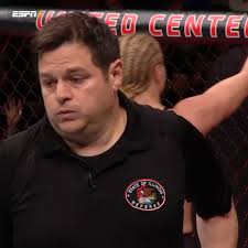 The ref's reaction to Valentina Shevchenko's UFC headkick K.O. 😳 #NocheUFC  #UFC306