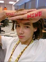 Amanda Debold's Instagram, Twitter & Facebook