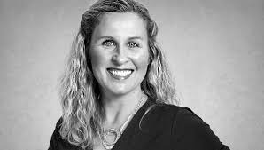 Staff-Larissa-Clifford-LtGround