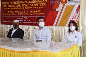 The declaration of the 24,000ha district with a population of 50,000 was made by the sultan of kedah, tuanku abdul halim mu'adzam shah in conjunction with his 81st birthday. Contribution Of Face Mask And Hand Sanitizer To 57 Schools In Pokok Sena Alor Setar Kedah Packxpress My By Respack