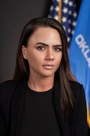 Natasha Holliday's Instagram, Twitter & Facebook