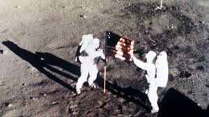 Wer war als erster auf dem mond? Nasa Schickt Roboter Auf Den Mars Doch Wann Betritt Ihn Der Erste Mensch Ratgeber Bild De