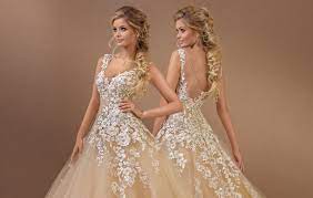 Ich bin die brautmode designerin rike winterberg und entwerfe nachhaltige brautkleider, die moderne romantik und schlichte geradlinigkeit miteinander verbinden. Brautkleider Kollektion 2019 Von Agora Eingetroffen Saarland Saarbrucken Neunkirchen Mode Walus