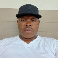 Sean Demoss's Instagram, Twitter & Facebook