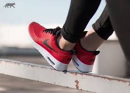 Sehr bequemer schuh, fühlt sich leicht an den füßen an und you're reviewing: Nike Air Max Thea Herren Schwarz Rot Billig Nike Air Max