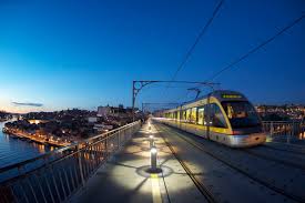 Jun 16, 2021 · a ligação entre as zonas da boavista e do campo alegre, no porto, a santo ovídio, em gaia, prevê ainda a construção de uma ponte sobre o rio douro, cujo concurso de ideias foi lançado em 16 de março. Metro Do Porto Vai Ter Uma Nova Linha