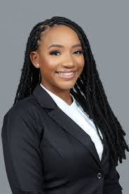 Casandra Palmer's Instagram, Twitter & Facebook