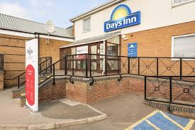 Jurys inn london watford is located in the heart of watford town centre, just 2 minutes walk from watford junction mainline station on clarendon road. Days Inn By Wyndham Watford Gap Northampton Gb Hotels