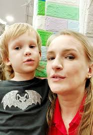 How can a Ukrainian family find shelter and support in Atlantic Canada?