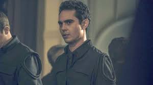 Nouveau nom de domaine officiel la raison principale est de faciliter l'accessibilité au voir série the handmaid's tale: The Handmaid S Tale Saison 3 C Est Une Histoire De Revolution Pas D Oppression Pour Max Minghella Nick News Series A La Tv Allocine