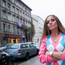 Ssio] bitte keine anzeige machen. Stream Schwesta Ewa Ft Bonez Mc Alles Nur Show Remix By Nino Wyte Listen Online For Free On Soundcloud