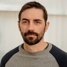 Robert Salyer's Instagram, Twitter & Facebook