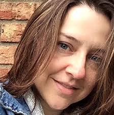 Michelle Bennington's Instagram, Twitter & Facebook