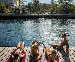 Dias De Verono Y Playa En El Zurich Mas Alternativo Europa