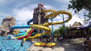 Dari tahun ke tahun lokasi ini semakin bertambah baik dari pengunjung lokal. Tiket Masuk Cirebon Waterland 2021 Gambar Info Fasilitas