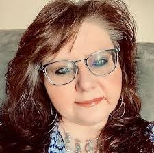 April Gagnon's Instagram, Twitter & Facebook