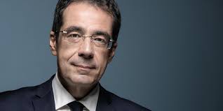 «darius rochebin salue le sérieux de l'enquête menée en suisse, dont les conclusions confirment ce qu'il a déclaré dès le premier jour», a indiqué à l'afp l'avocat du journaliste, antoine vey. Swiss Journalist Darius Rochebin Accused Of Sexual Assault Teller Report