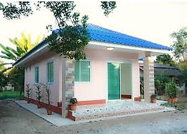 Open planning, two living areas, three bedrooms. Jbsolis House