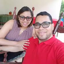 Yo en mi cabeza: desgraciado Mis amigos en su cabeza: desgraciado Y todos  en el salón: desgraciado jajaja conozco uno así de hp mano