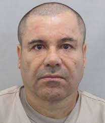 xoaˈkin aɾtʃiˈβaldo ɣuzˈman loˈeɾa), com a alcunha de el chapo (baixinho, pronúncia: Pilot Who Flew Joaquin El Chapo Guzman To Freedom Arrested Mexico Ag