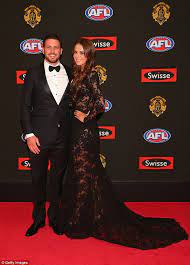 R12 view travis boak's profile on linkedin, the world's largest professional community. Port Power Star Travis Boak Denies Rift With Teammate Hamish Hartlett After He Made A Joke About His Captain And His Ex Girlfriend Daily Mail Online
