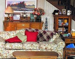 Everybody Loves Raymond That Was A Real House Love The Living Room Furniture Room Home