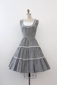 Black And White Gingham Dress Super Adorable Black And White Gingham Dress From The Early 1960s This Dress Features A Fitted Bodice And Waistl Vintage Dresses 1960s Dresses Vintage Dresses