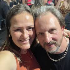 Edevandra Ecco Zeni é a secretária de Assistência Social e Habilitação do  Governo Rossetto e Pipo. Ela conversa conosco sobre sua carreira e sobre  este novo desafio profissional de contribuir com a