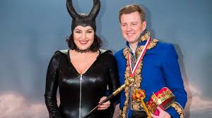 Im br fernsehen ist fastnacht in franken am freitag, 22. Fastnacht In Franken 2017 Die Kostume Der Politiker Und Promis Tv