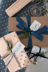 15 Romantic And Minimalist Christmast Gift For Husband Wife My Baby Doo Creative Gift Wrapping Gift Wrapping Christmas Gift Wrapping