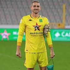 Van damme made his debut on 5 april 2014 in the jupiler pro league. Miguel Van Damme On Twitter Finally Back Home The Results Were Not What We Expected But I Am Happy To Be Back Home With My Wife And My Little Friend We Will
