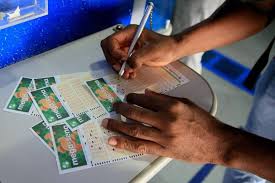 Confira a partir das 11h deste domingo (19) o resultado do concurso 3033 da Mega-Sena